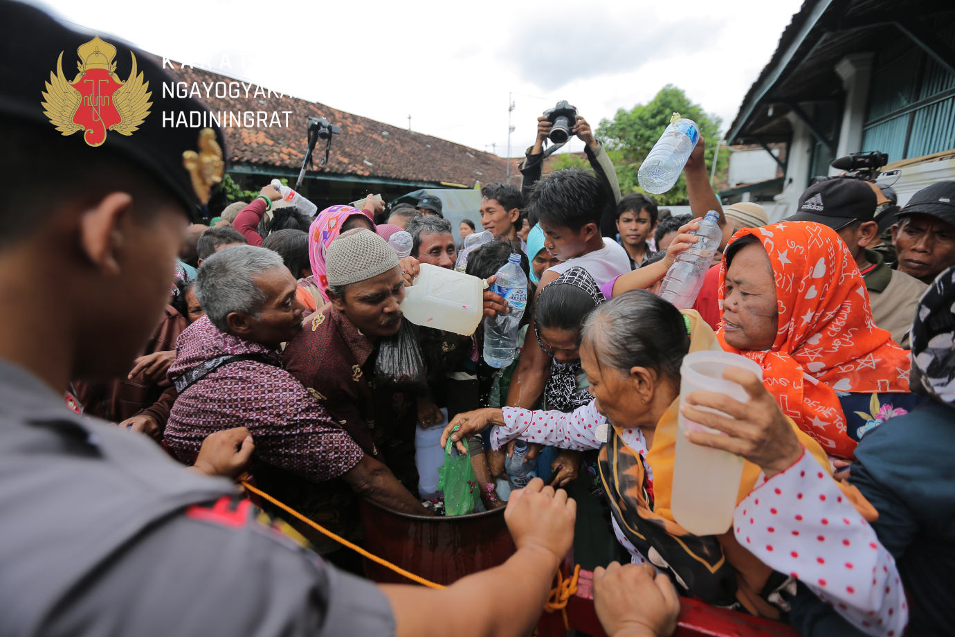 Jamasan Pusaka Dal J Ritual Tahunan Untuk Merawat Pusaka