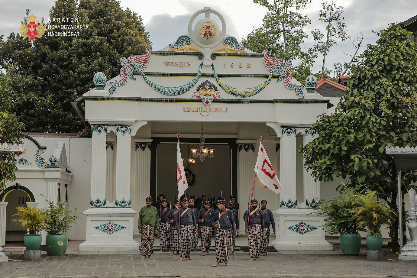 Kembali Digelar Normal, Keraton Yogyakarta Bagikan Tujuh Gunungan ...